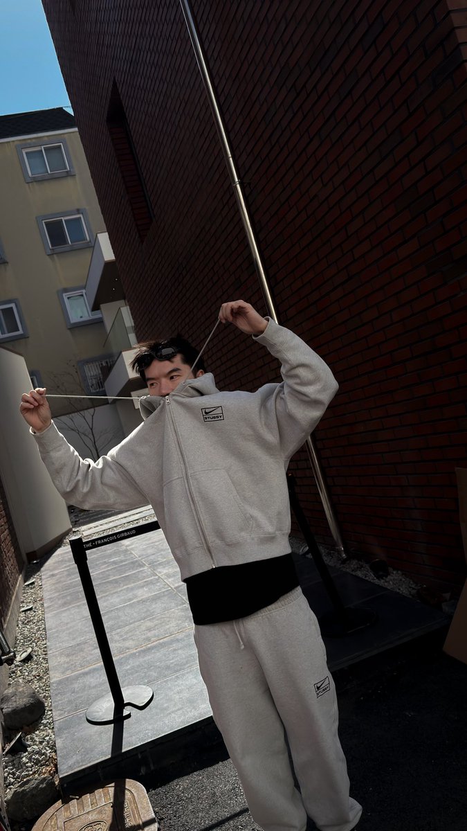 $MT 🎱 tweet media