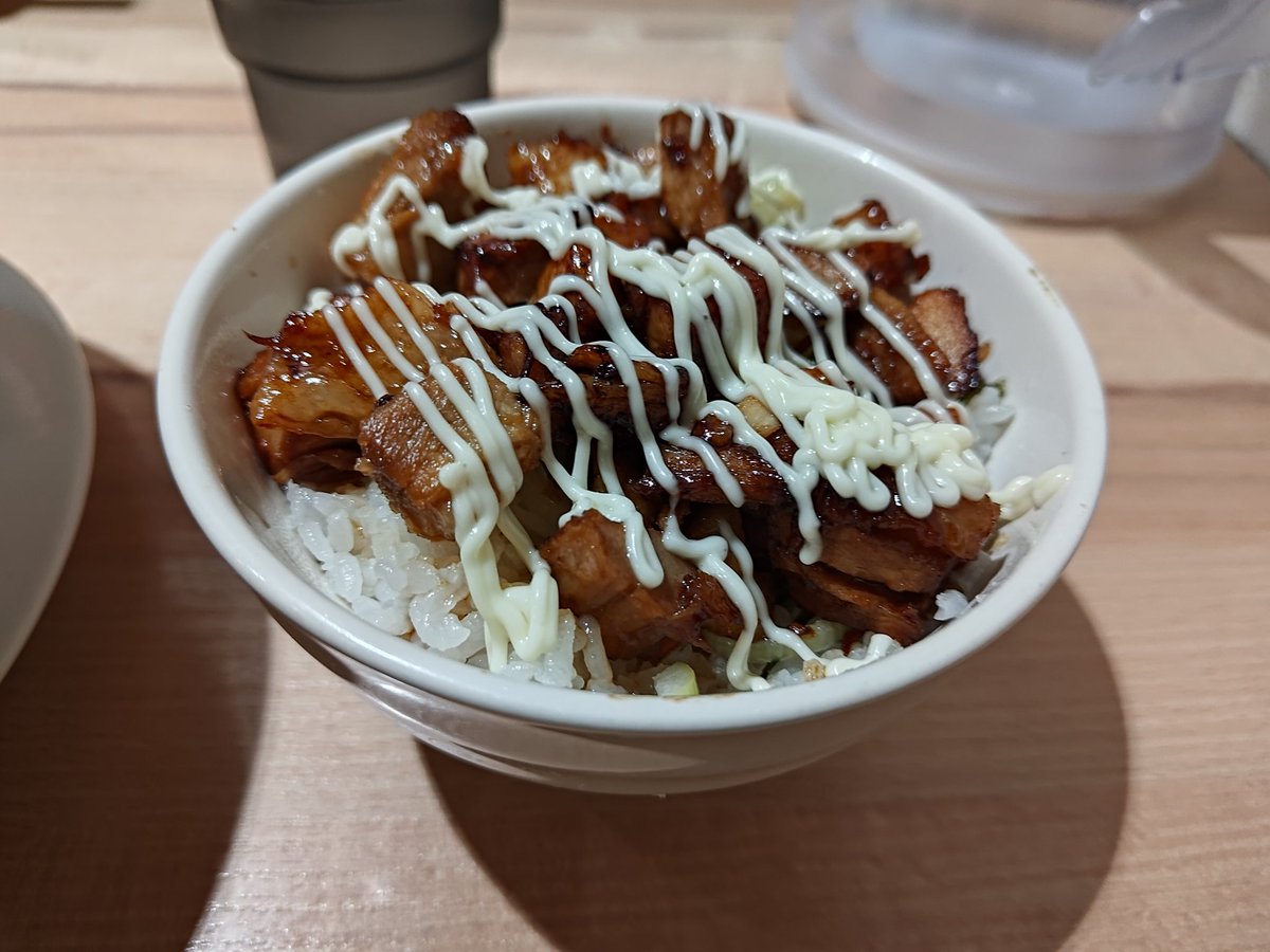 塩もうまいし丼もうまい
ここ楽園？