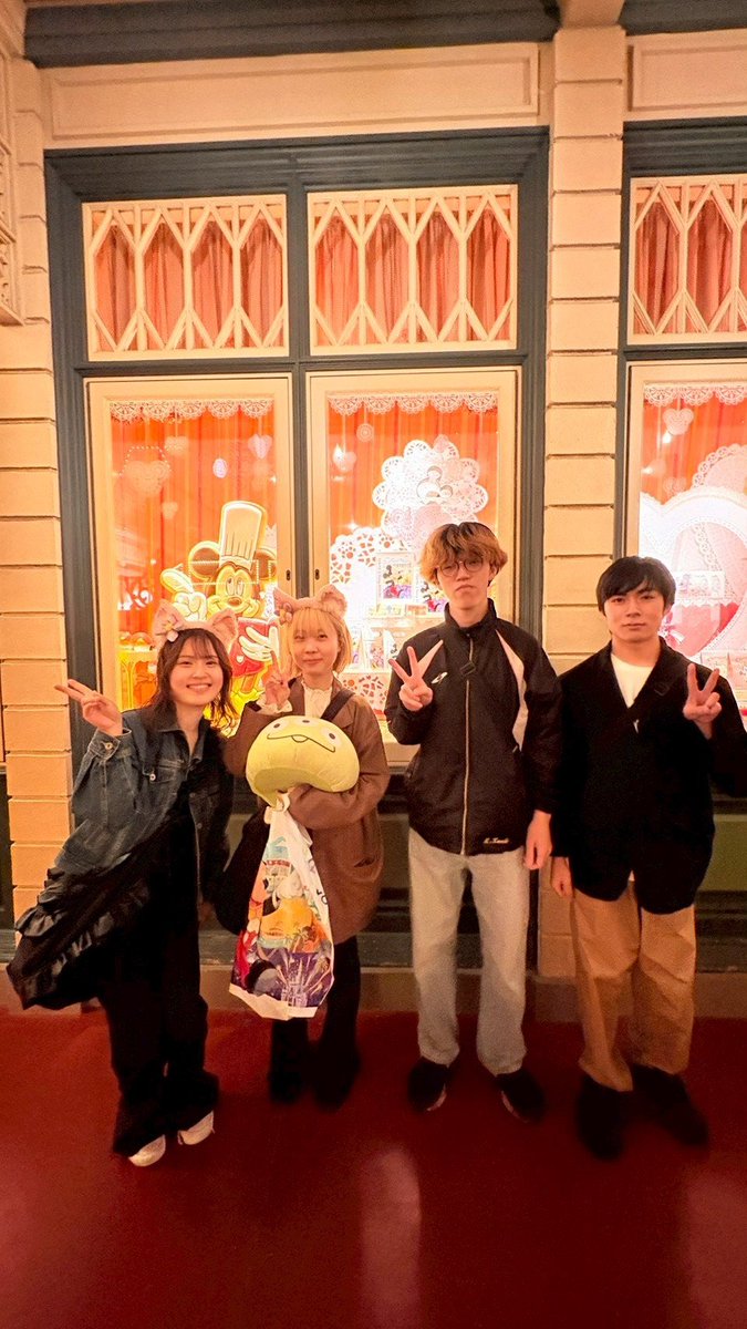 saidaisui's tweet photo. 【SUWO新歓パート紹介🌸】
木低パートです♪
3年生4人、2年生4人でのんびりゆったり楽しく活動しています！
一緒にご飯に行ったりディズニーに行ったり学年を超えて仲良しなパートです✨ https://t.co/psx89KdPD2
