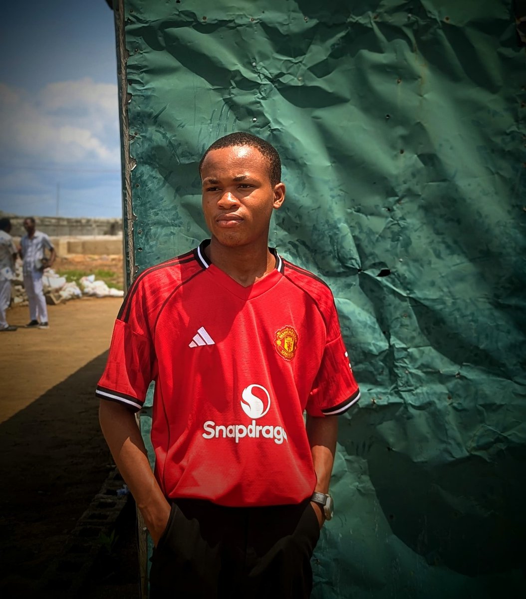 We go again this week in the name of the Lord.
Let's make it a productive week.
A lovely morning to you.