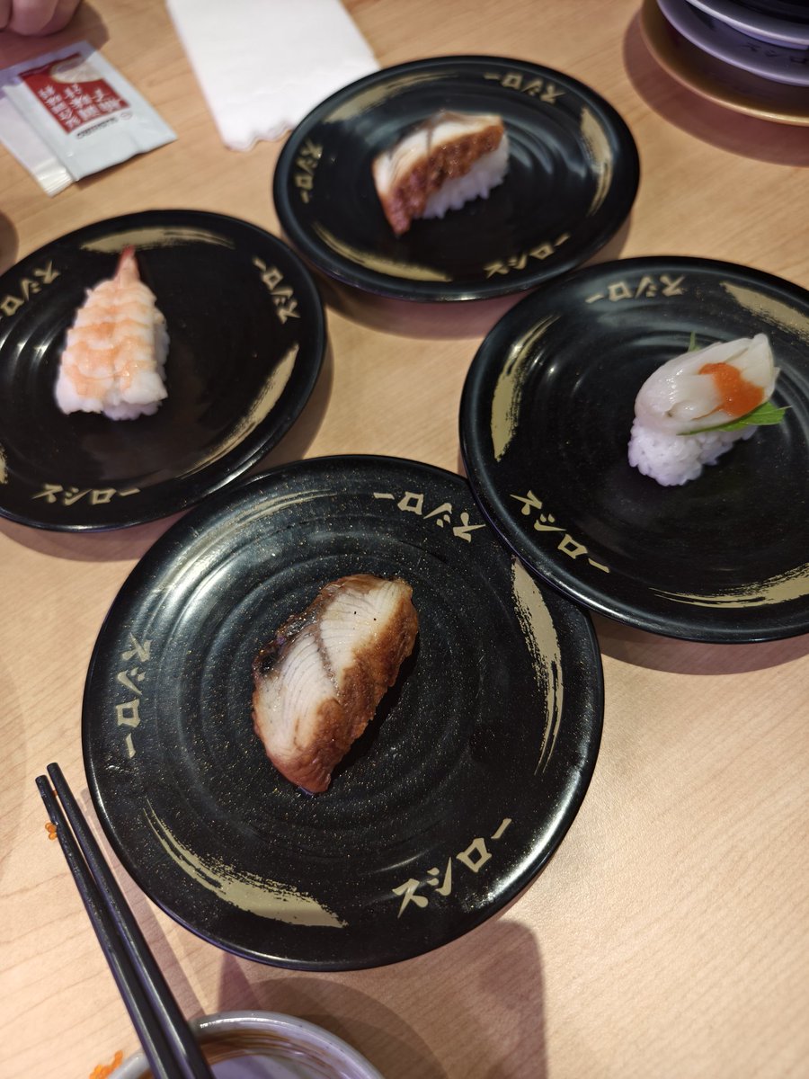 _SushiFox_'s tweet photo. 寿司郎~ https://t.co/hdniscIPAC