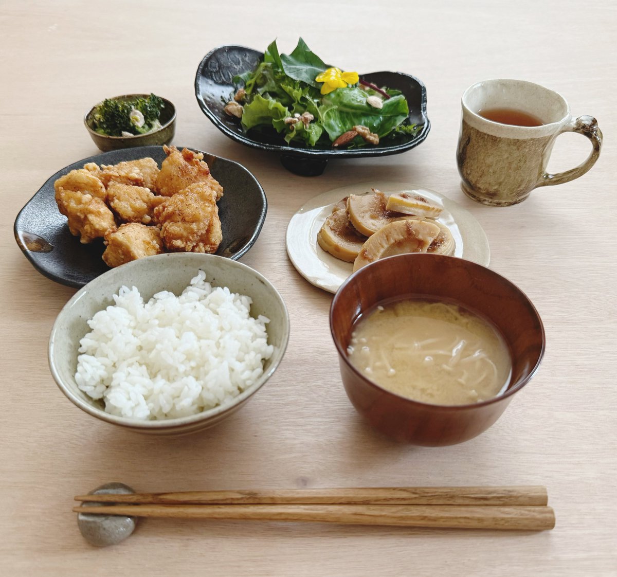 久しぶりに作ったご飯載せる〜
たけのこは2日目が味が染みて美味しいっ｡