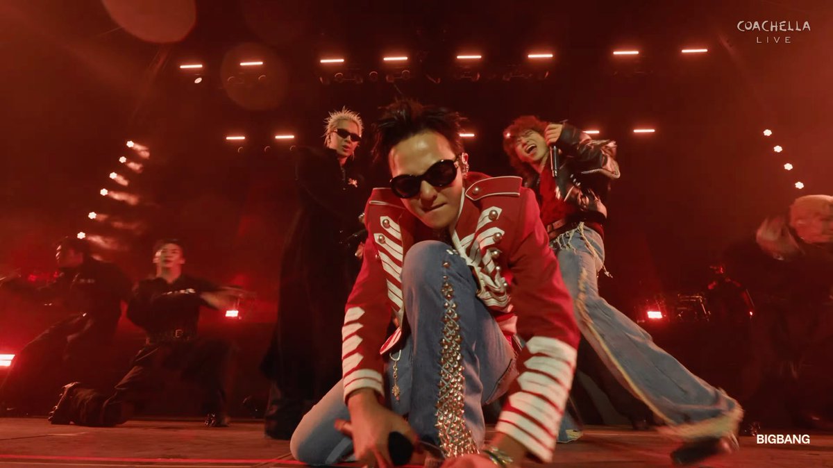 inquirerdotnet's tweet photo. B TO THE I TO THE G TO THE BANGCHELLA 🤘

LOOK: K-pop legend BIGBANG officially returns for Coachella Week 2, taking over the Outdoor Theatre stage with yet another historic performance.

G-Dragon, Taeyang, and Daesung performed several of their hit songs, such as “Fantastic Baby,” “BANG BANG BANG,” “Haru Haru,” “Bae Bae,” and “WE LIKE 2 PARTY.” | 📸: Screengrab from Coachella/YouTube via Shawn Pangan, https://t.co/E0yNJSWpUY trainee