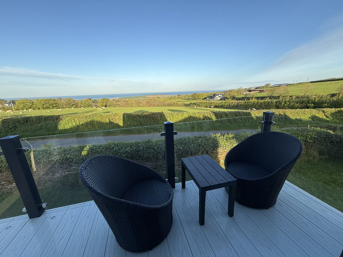 yorkshirelass57's tweet image. Lovely start to the day from the campsite  
#Bude #Cornwall 
Good morning 👋🏻