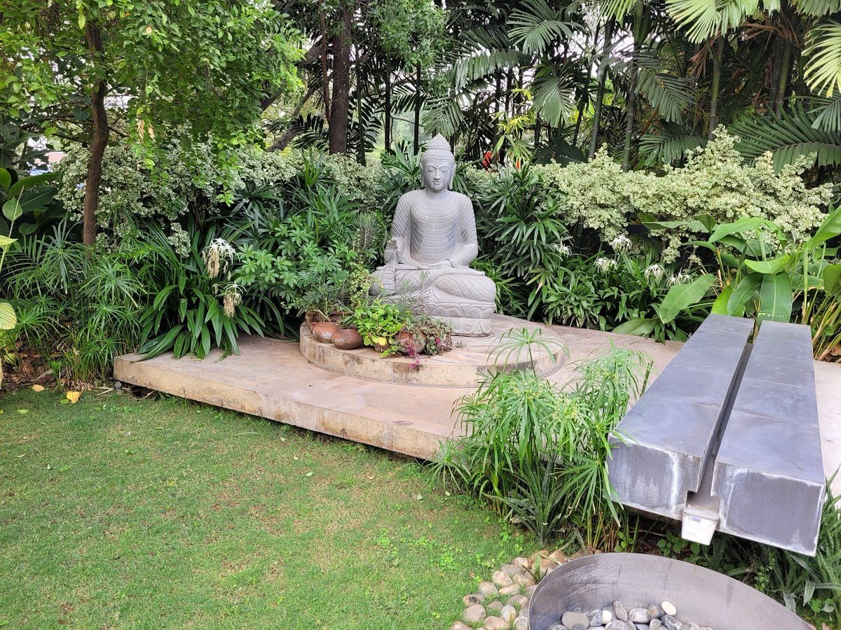 Ananth_IRAS's tweet image. You enter a photo contest with the theme of “peaceful”, what photo would you submit?

A symbol of peace amidst peaceful and serene surroundings. #peace #Buddha #Photography