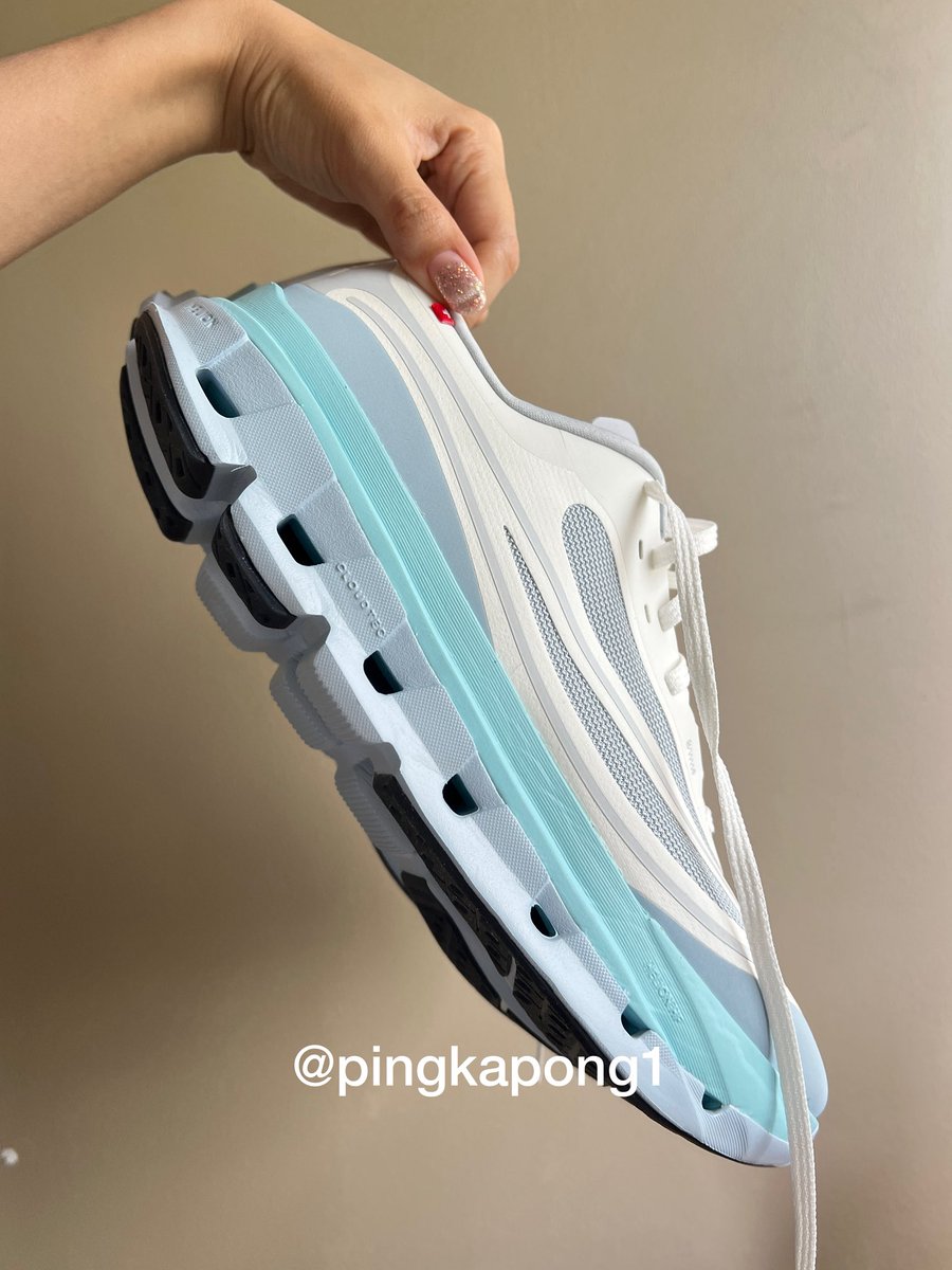 Pingkapong1's tweet photo. 🇯🇵 พร้อมส่ง Cloudflow 5 AD ผู้ชาย ไซส์ 10 ซื้อมาเองจากญี่ปุ่น 

🫶🏻 คู่ละ 7,490 บาท ส่งฟรี
🇹🇭 ราคาไทย 9,100 บาท

#Onclound https://t.co/iyJqut57NO