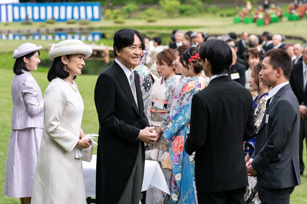rwthofficial's tweet image. 🇯🇵
#Japan’s Emperor Naruhito and Empress Masako with members of the Imperial Family hosted a Spring Garden Party, attended by guests who made contributions in various fields to the country at Akasaka Imperial Estate Garden #Tokyo.

📸 Sankei, Nikkei #EmperorNaruhito