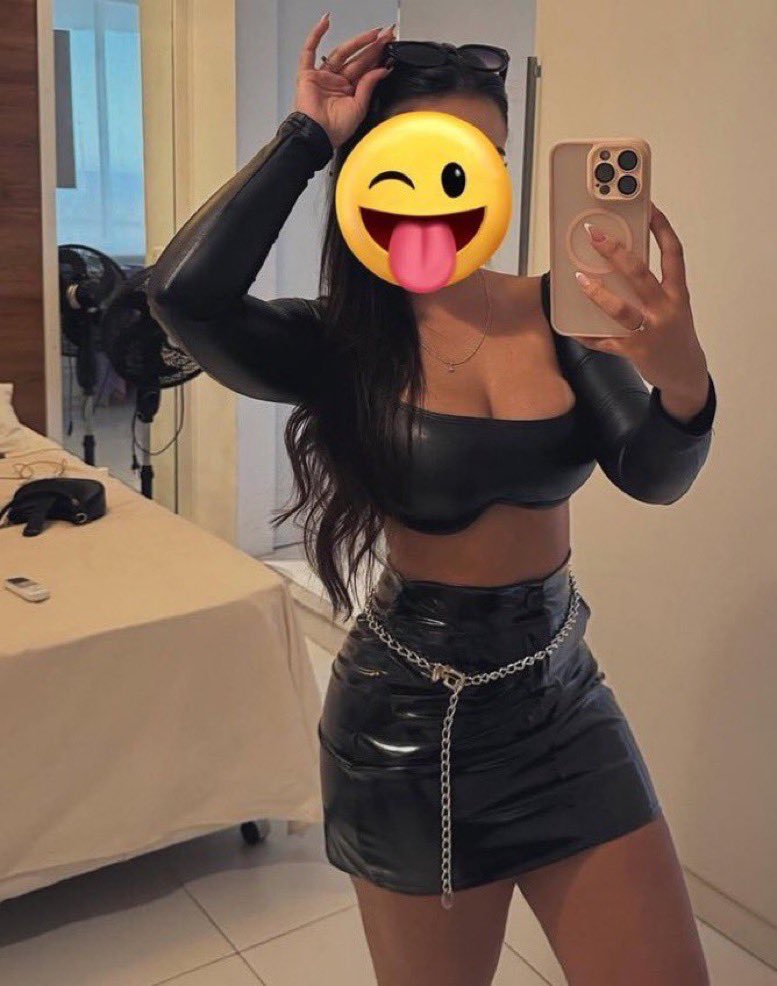 CruellaDomm's tweet image. Les babtou fragiles venez faire le job !!

 #findom #moneymiss #finsub #moneyslave #slowdrain #paypig #cuckhold @rt_dom54 @Brun0Parent @RT_findnude @RTLovingFeet