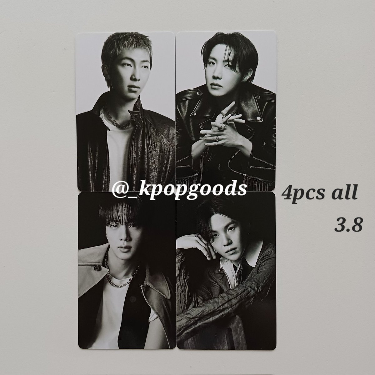 BTS 방탄 ARIRANG 

아리랑 특전 포토카드 양도
용산/신세계 팝업
4pcs 1set 3.8 (2세트 가능)
🚛 0.2/0.4

Yongsan Shinsegae Pop-up
arirang poca photocard pc LD luckydraw 포카 럭드 럭키드로우 예판 남준 알엠 rm 석진 진 Jin 슈가 윤기 suga 호석 제이홉 J-hope sell wts