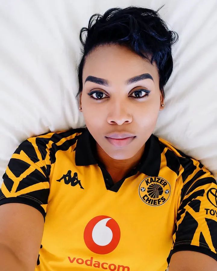 Khosi85410848's tweet photo. Makhosi nisakwatile ngendaba yecombination, yehlisani umoya makhosi ❤️✌️ https://t.co/FzkXtOmBWC