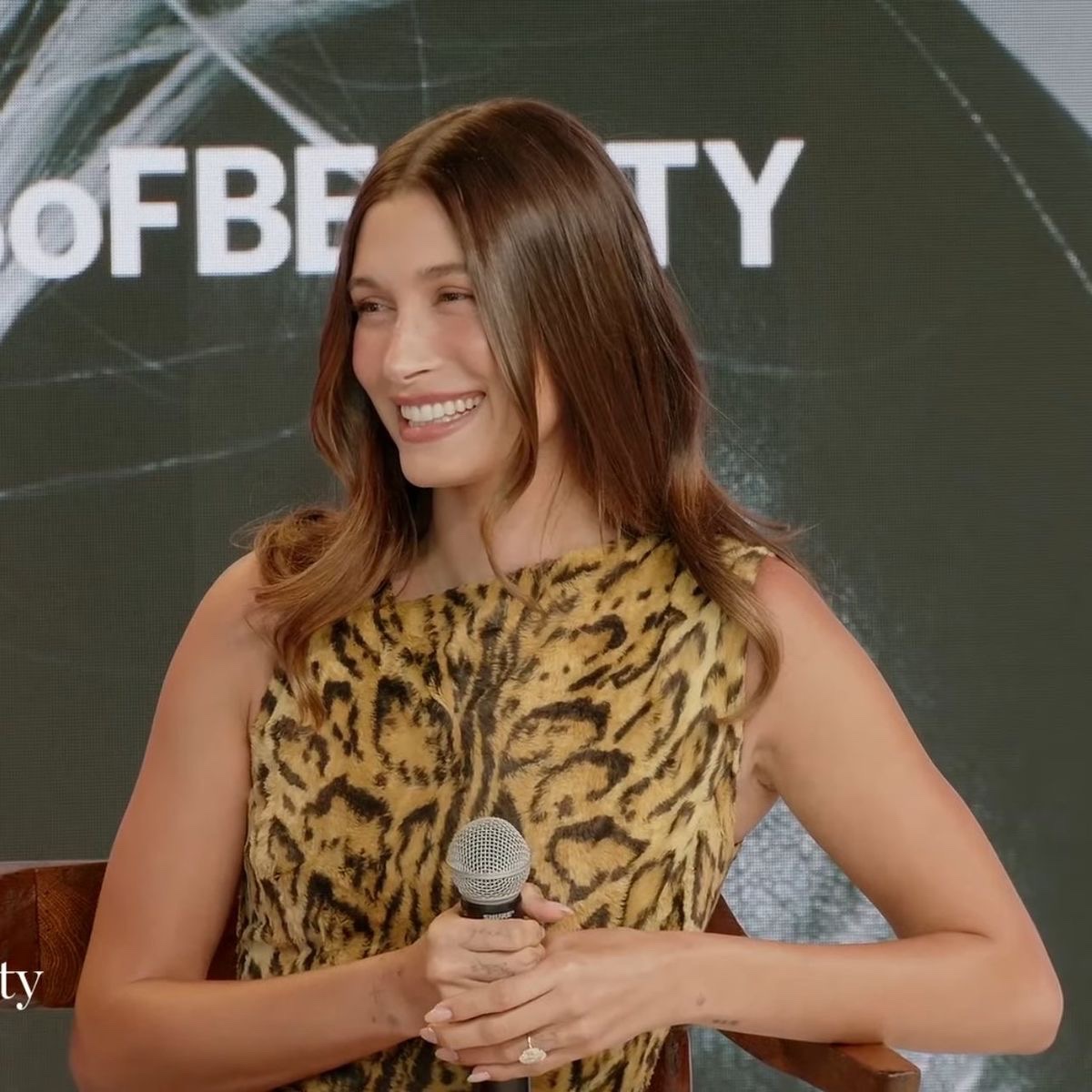 yslgirlx's tweet image. Hailey bieber