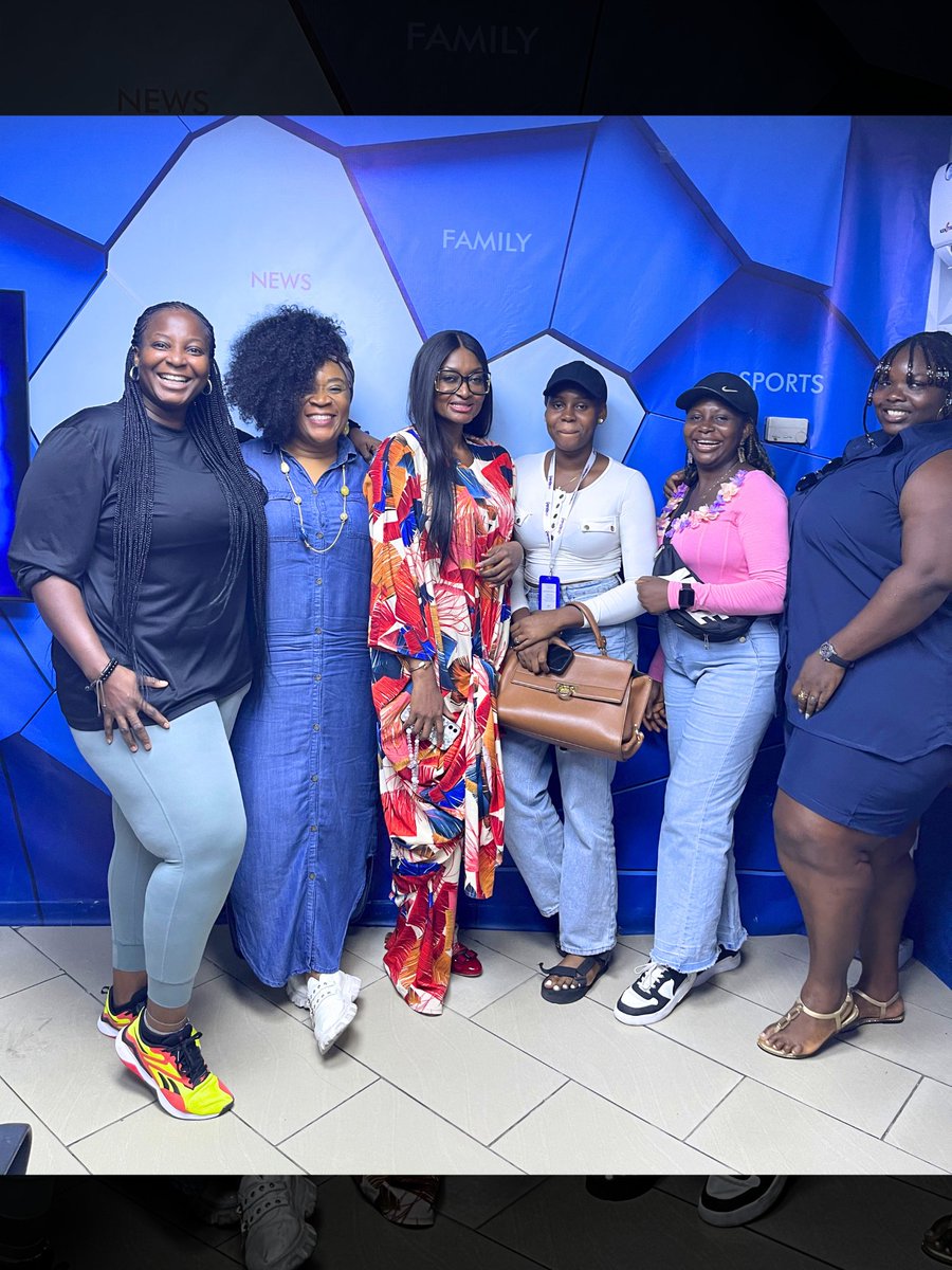IFM923's tweet image. The Ladies Chat Room delivered yet another impactful session!

Listen in every Friday from  3-3:45 PM for thoughtful conversations on relationships, marriage, and more.

#ladieschatroom #conversations #YourNo1FamilyRadio