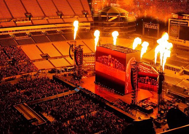 FluorescentBeige tweet media