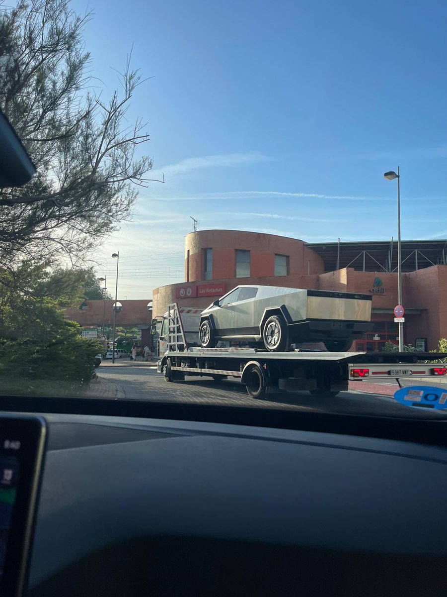 Ruben tesla Bricos tweet media