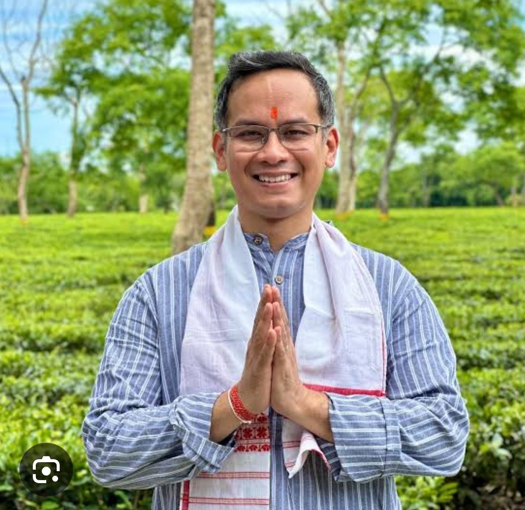 असम में कांग्रेस के इंटरनल सर्वे रिपोर्ट्स में 75–77 सीट जीतने का अनुमान लगाया जा रहा है...।

19 अप्रैल 2026 को गौरव गोगाई ने गुवाहाटी के ग्रीनवुड होटल में सभी 126 उम्मीदवारों को बुलाया...।

समीक्षा करने के बाद कांग्रेस अकेले 50 सीट और सहयोगी अखिल गोगाई ल्यूरिंनज्योति गोगाई CPI