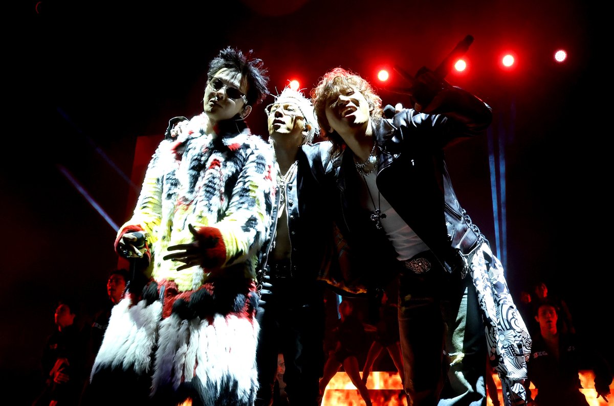 Breaking: During BIGBANG's Weekend 2 performance at @Coachella, G-Dragon announced that BIGBANG's 20th Anniversary World Tour will begin this August!

"It's going to be crazy, no doubt...do not miss out and stay tuned" -<a href="/IBGDRGN/">G-DRAGON</a>