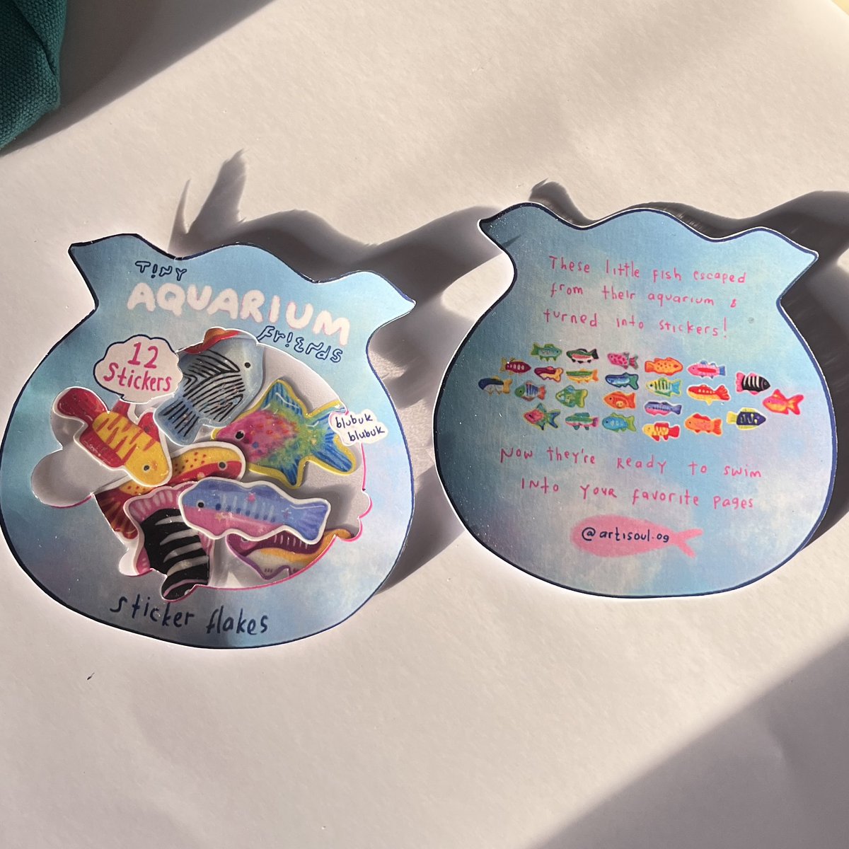smolknot's tweet photo. { RT &amp; Like appreciated }

Bloop Pouch Batch 2 &amp; Tiny Aquarium Stickers now open!🪸🐡

Price:
🐠 Bloop pouch 75k, DP 40k
https://t.co/K8Tgysvypk

🐟 Tiny aquarium stickers (isi 12+) 25k
https://t.co/QDrLDyUnNr

Jangan sampe kelewatan lagi🫧🫶 https://t.co/C3k0ogUCRb