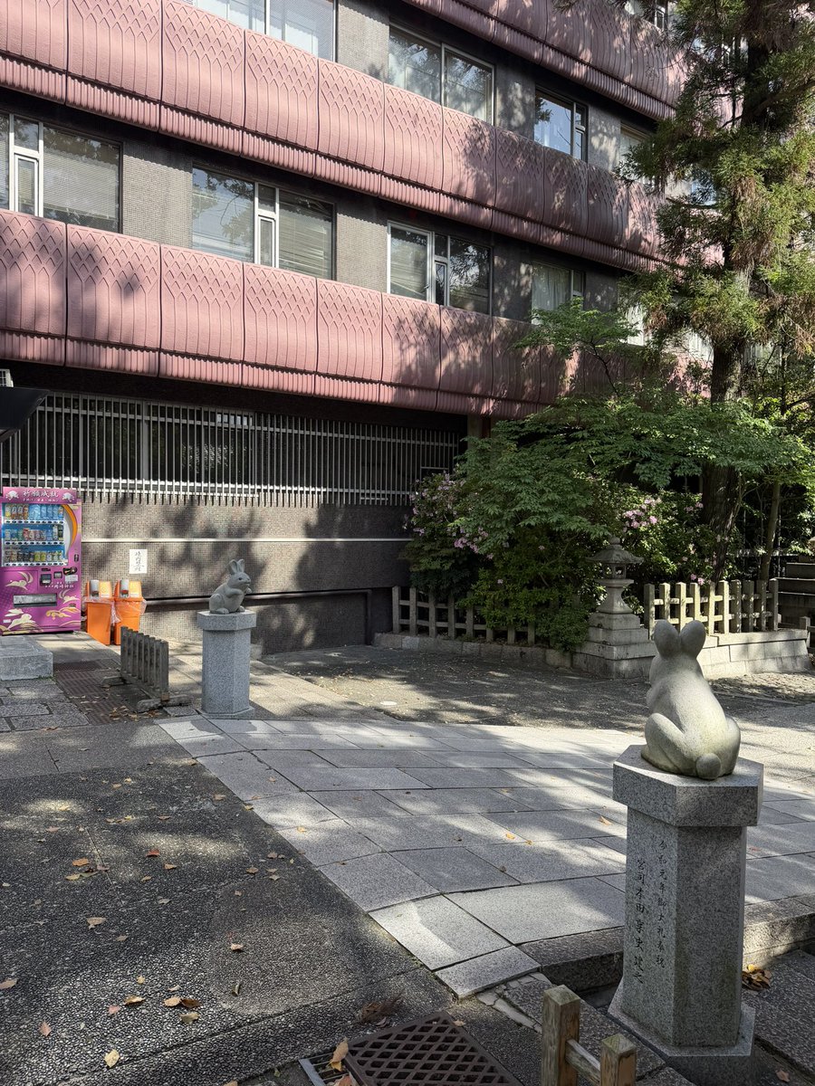 bbublequm's tweet photo. บรรยากาศน่ารักมากๆค่ะ ศาลเจ้า Okazaki Kyoto น้า ไกลหน่อยแต่มาไม่ยากค่า 🐰💌 https://t.co/v5dPR6fe4d