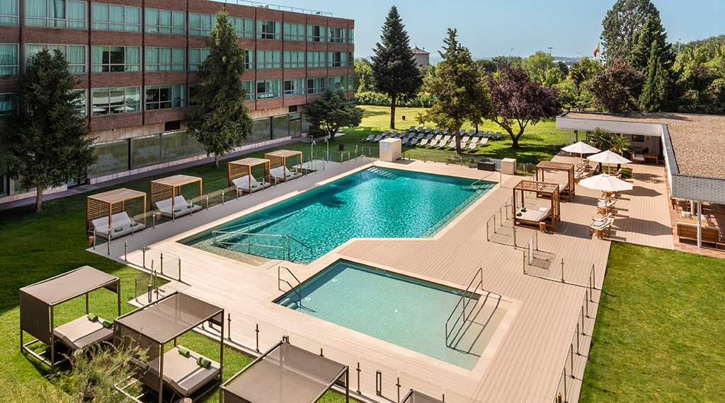 AgenttravelES's tweet image. Meliá Barajas culmina su renovación tras una inversión de 10 millones de euros
➡️ agenttravel.es/noticia-062415… #Turismo #Business #MICE