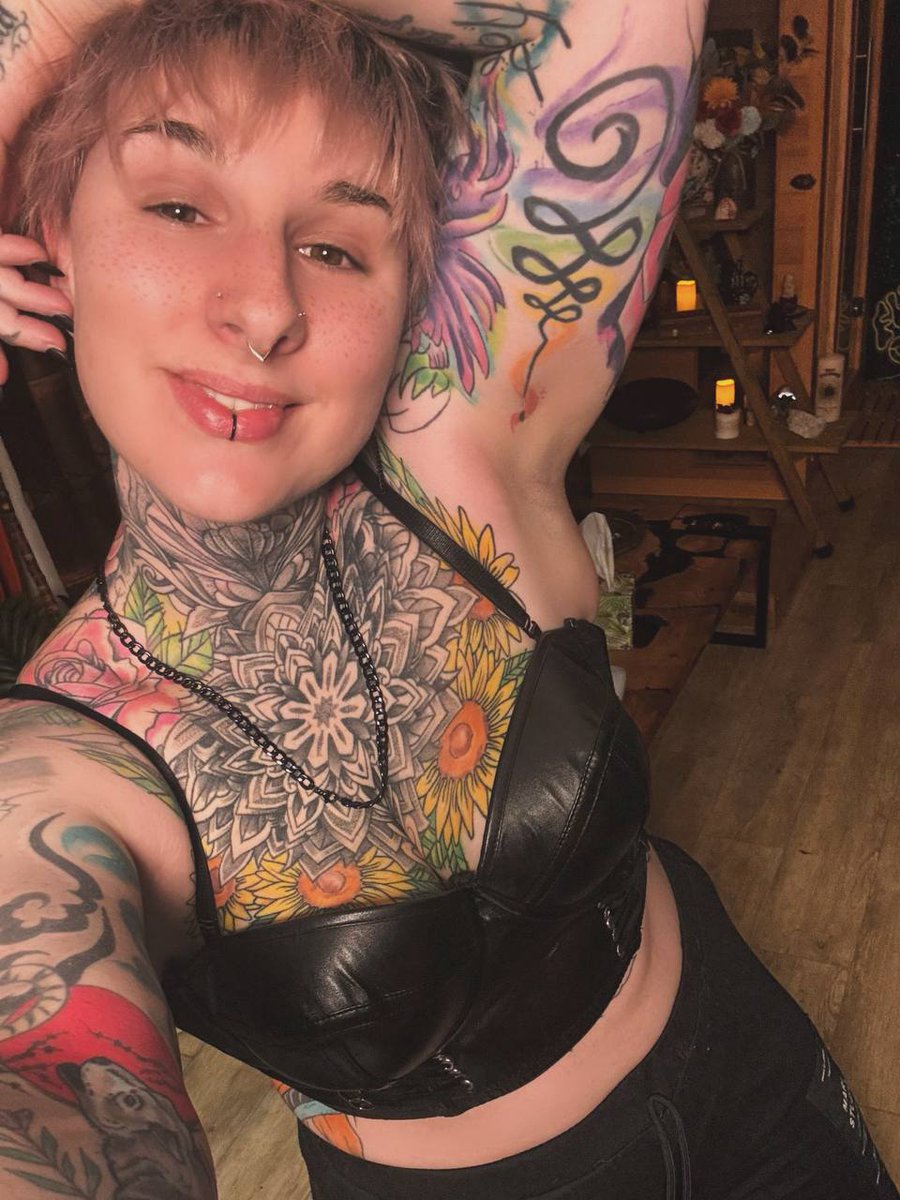 Twoootles tweet media