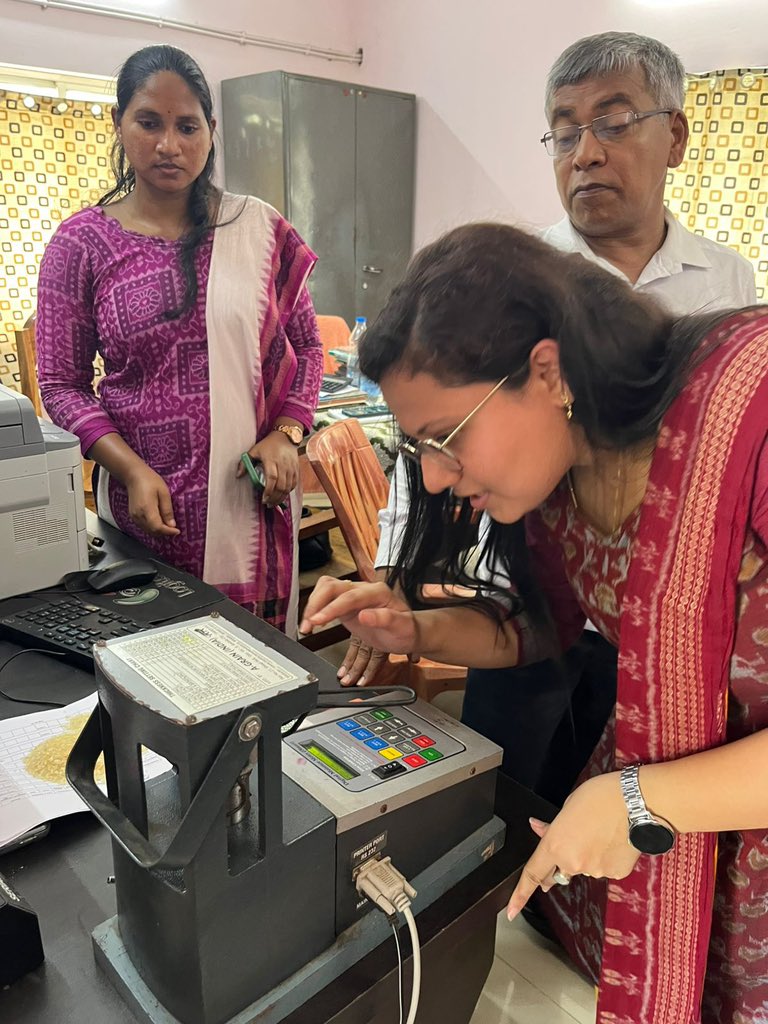OSWC_Odisha's tweet photo. A training session on the Inspection Module of the WMS Portal was conducted at OSWC, Nimapara on 18.04.2026. The session was attended by the CGM, DGM, all Asst Managers and all Zonal Managers. The programme aimed at ensuring better operational efficiency in warehouse management. https://t.co/wxoUqU4PP2