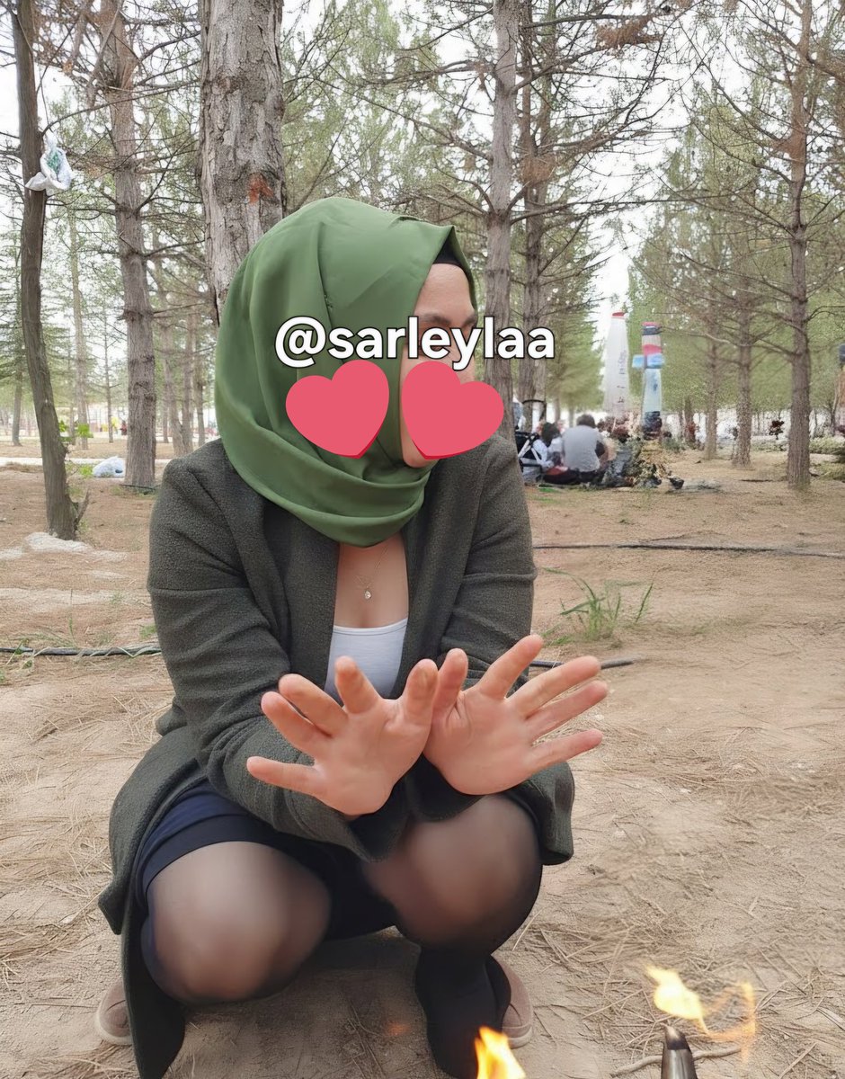 leylaylom tweet media