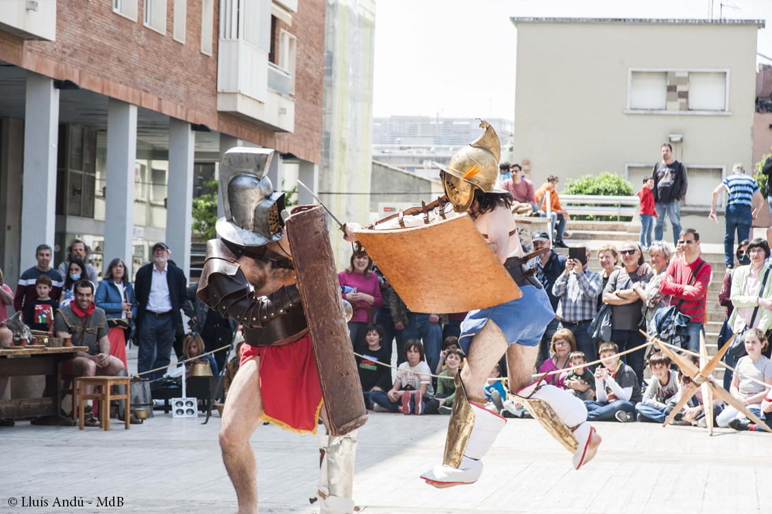 BarcinoOriens's tweet photo. 𝐌𝐀𝐆𝐍𝐀 𝐂𝐄𝐋𝐄𝐁𝐑𝐀𝐓𝐈𝐎 𝐁𝐀𝐄𝐓𝐔𝐋𝐎𝐍𝐈
XXIè Festival Romà de #Badalona al @MuseuBDN amb el Ludus Gladiatorius Barcinonensis de 𝐁𝐀𝐑𝐂𝐈𝐍𝐎 𝐎𝐑𝐈𝐄𝐍𝐒
Programa: https://t.co/zt3QpufuIv

#MagnaCelebratio #Baetulo #Patrimoni #RecreacióHistòrica #antigaRoma #MagnaBDN https://t.co/AJVyywQrp9