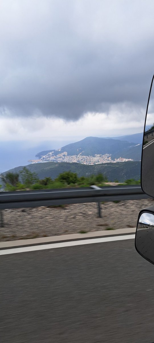 Sale se vratio tweet media