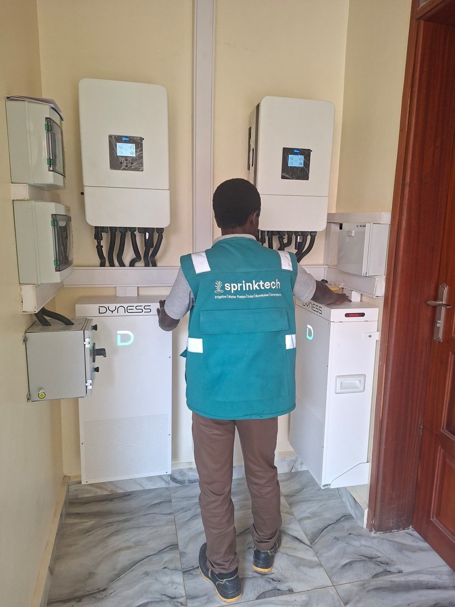 sprinktech's tweet photo. Successful installation of a 20KW solar system at Missionary Sisters of the Queen of Apostles—featuring 26 solar panels, inverters, batteries, changeover, and distribution board all fully mounted and connected.
#Sprinktech #SolarEnergy #Sustainability #CleanEnergy https://t.co/5I5ceC3fzC