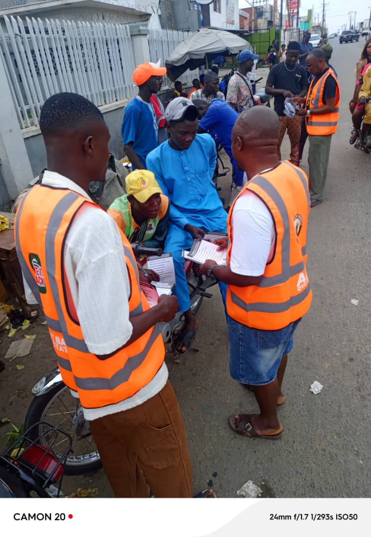TIBmovement's tweet image. Yesterday, comrades of the Take It Back Movement in Oyo State actively carried out voter education across communities, engaging residents, raising political awareness, and mobilising citizens to reclaim their democratic power.

#TakeItBack
#RevolutionNow
