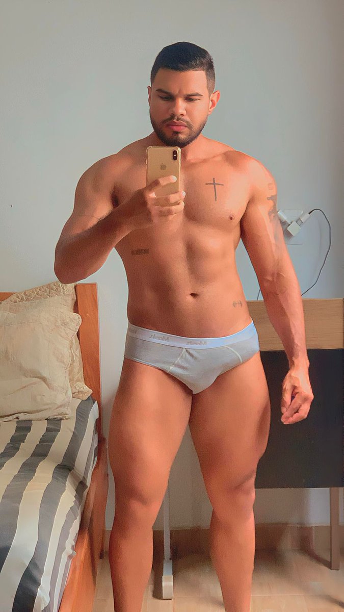 Casal de machos tweet media