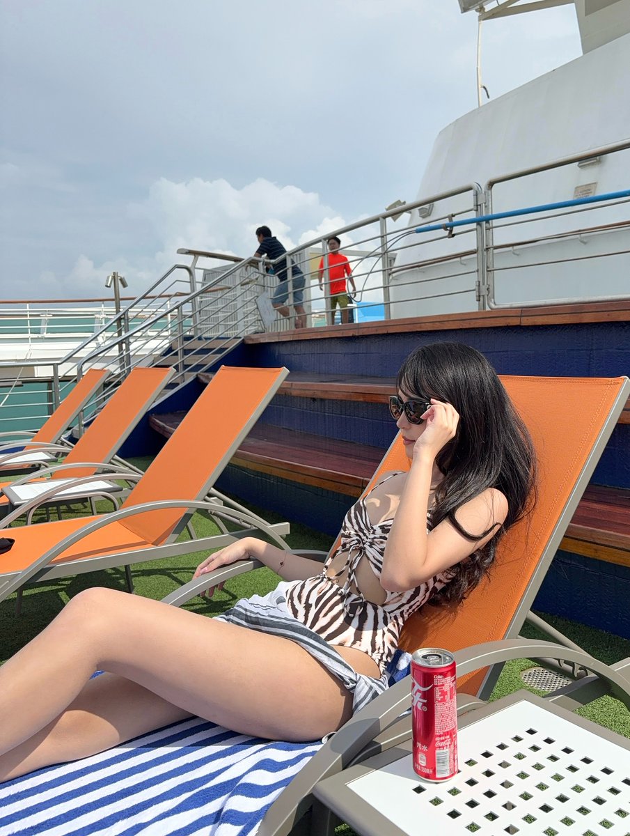 sghotspot2 tweet media