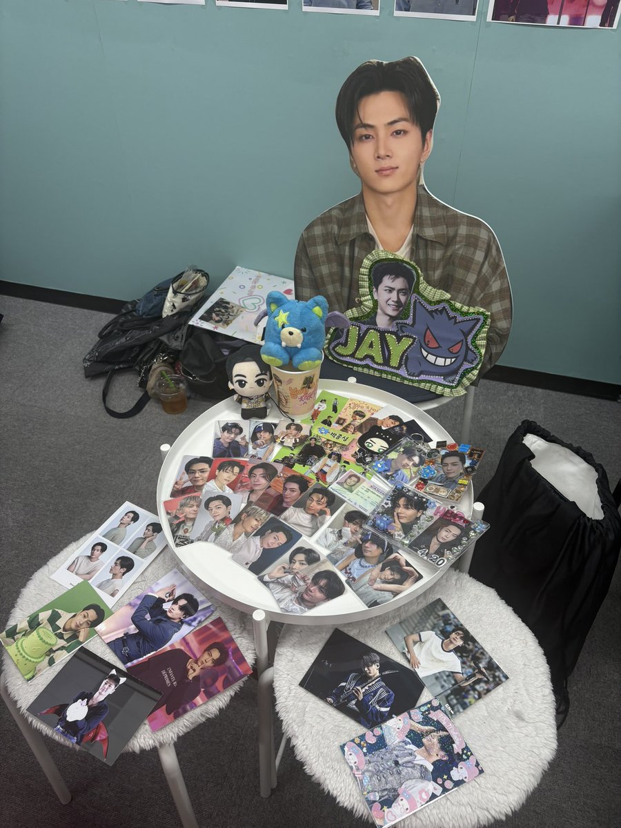 かどそんshiori tweet media