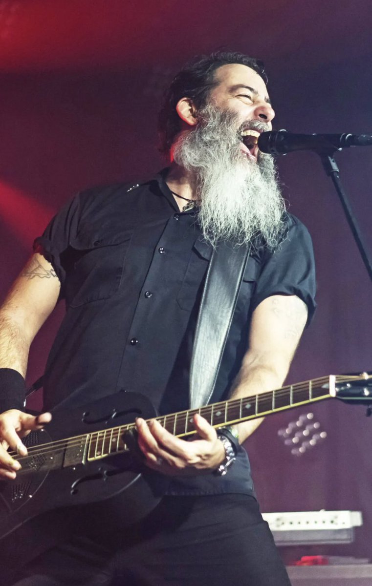 scottishmusic's tweet photo. Don't miss @scottishmusic member @davearcari out on tour across Finland and Estonia next month followed by Glasgow at Cottiers Theatre with his good friend Charlie Parr on 27 May visit ➡ https://t.co/4ZMdK0ZW2g or tickets for Glasgow direct ➡ https://t.co/eSqi6ppMBA https://t.co/zgVcl78qWh