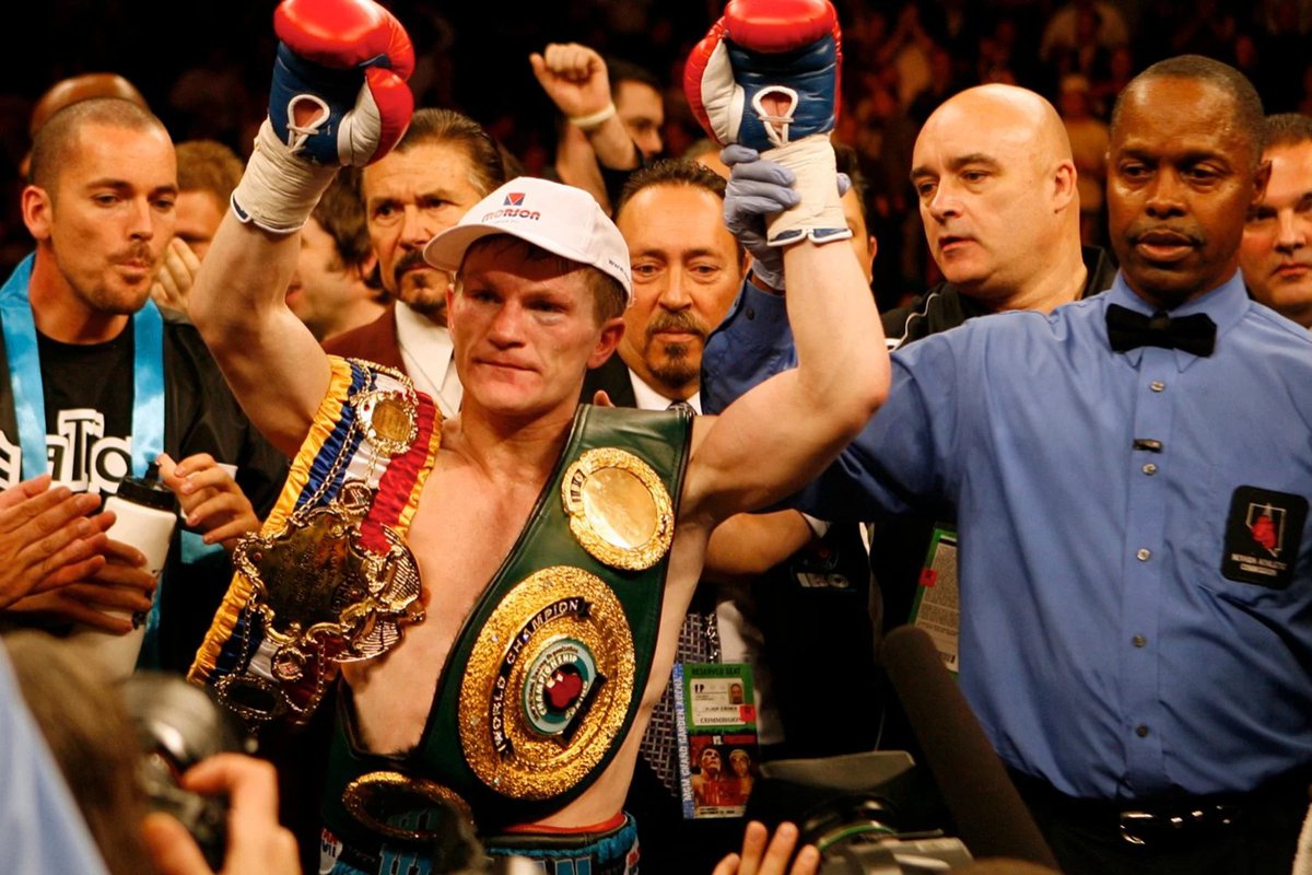 OneMinuteBriefs's tweet image. One Minute Brief of the Day - 20/04/26
Create posters to promote the mission of the Ricky Hatton Foundation to support those facing their own fights with mental illness. #NoOneFightsAlone

Full brief: bankofcreativity.co.uk/blog/omb-ricky…

Winner &amp;amp; Runner-Up receive a special commemorative