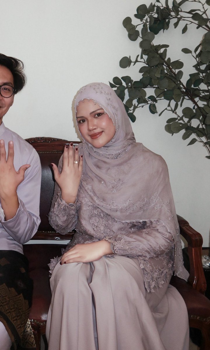 Zahwa Reza tweet media