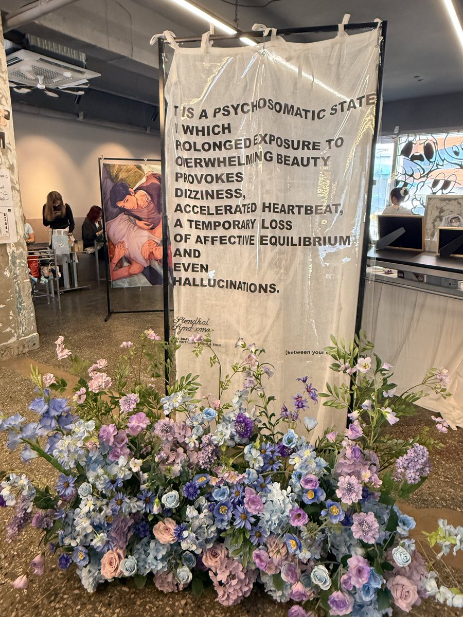 Nhkean's tweet photo. 🐈🌷💝 https://t.co/tLC08X3uxH