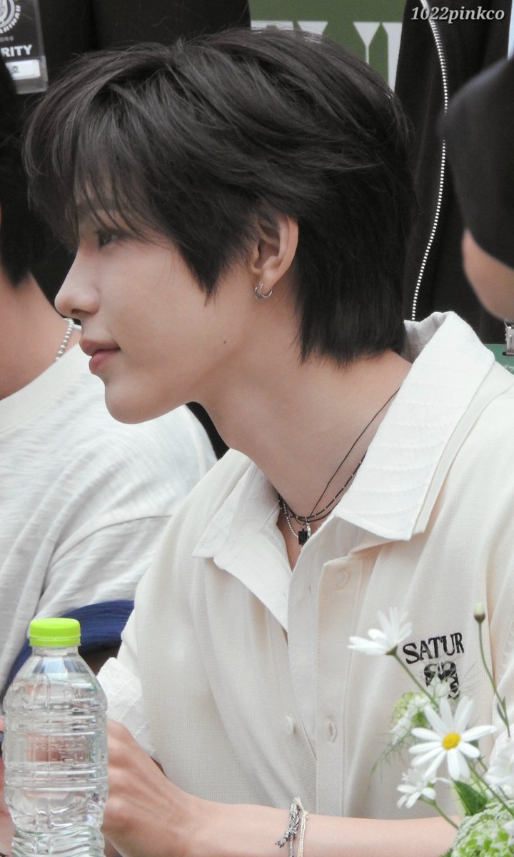 🪨🎀 tweet media