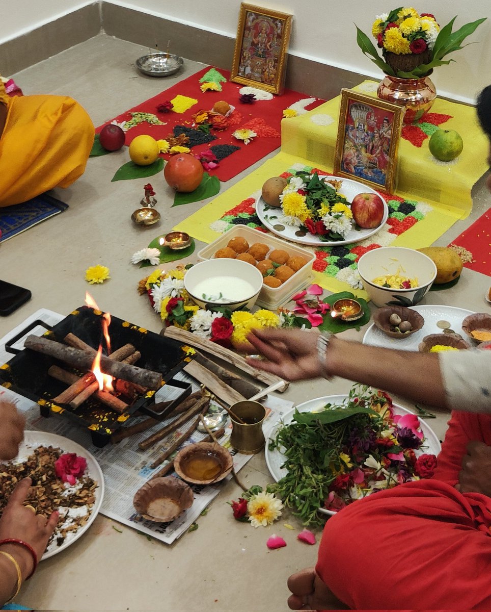 Shubh #AkshayaTritiya 🙏

Wishing all my friends new  beginnings and prosperity.