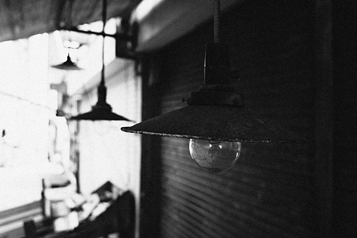 wao_camera's tweet image. 古びた電球

GRⅣ monochrome
#GR4monochrome #SnapShot 
#monochrome 
#streetsnap