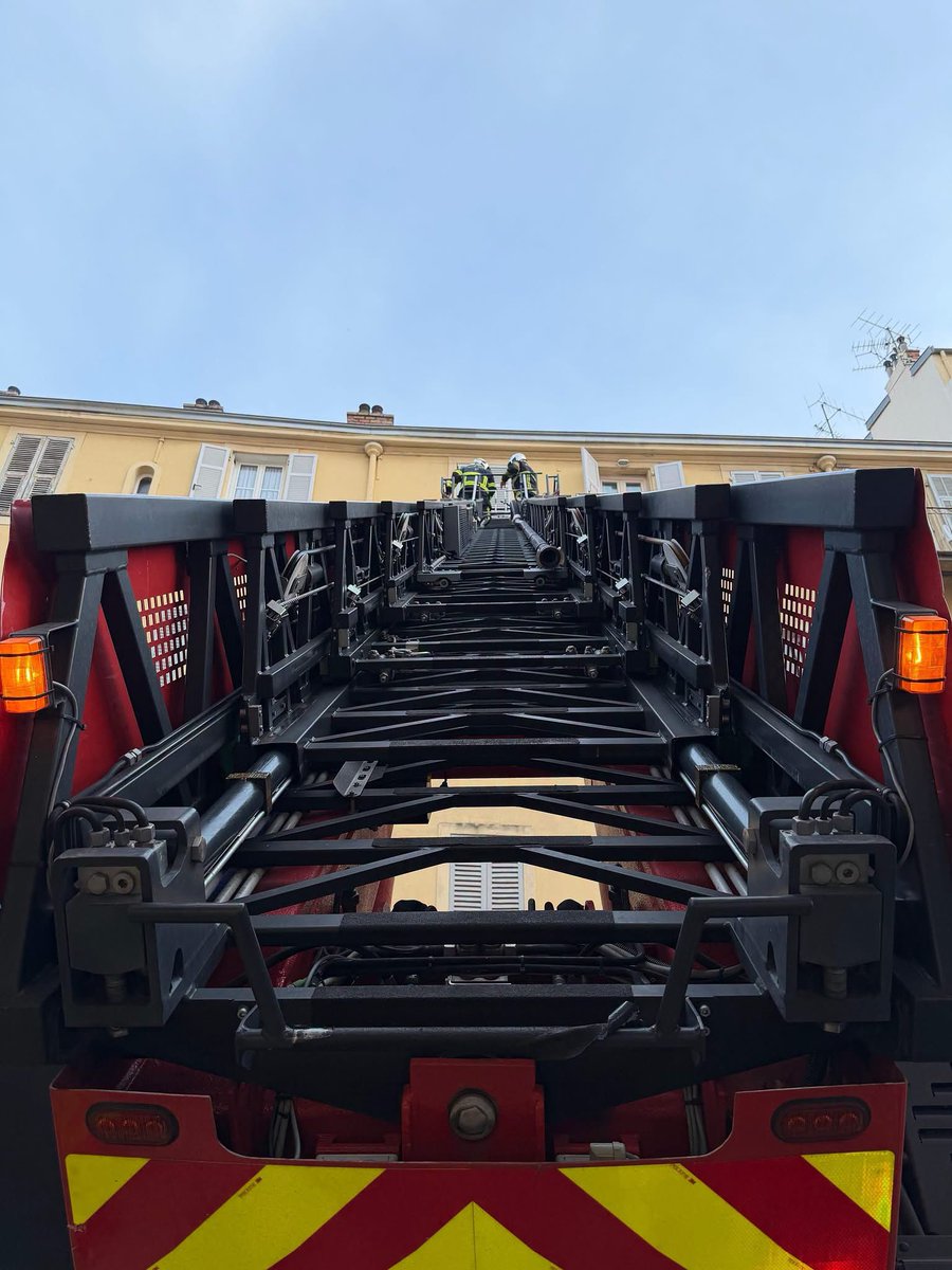 Sapeurs-pompiers 06 tweet media