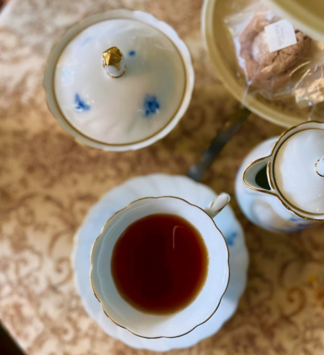 kaitsith1's tweet photo. 和紅茶の取り扱い始めました☕
まずは静岡の井村園さんの“ももか”
桃のようなフルーティーな香りが特徴です🍑🩷
香り高いのですが、かすかな渋みもありミルクティにしても🙆‍♀️
アッサムのコクとダージリンの香り高さをMIXしたような贅沢なお茶です。
紅茶のコンテストでもたくさん受賞されています✨✨ https://t.co/L7uqJhvz8B