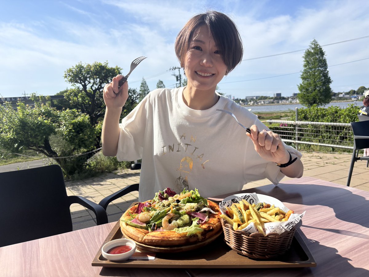 THE TRAD tweet media