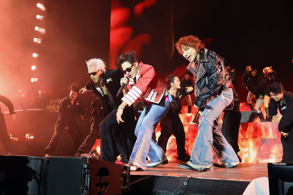 Kpop_Herald's tweet image. #BIGBANG is set to embark on a world tour this year💥

Bigbang announced during its weekend 2 @coachella set that it will launch a world tour in August to mark its 20th anniversary. "It's gonna be crazy, no doubt, so do not miss out,” shared #GDRAGON. Details regarding the world