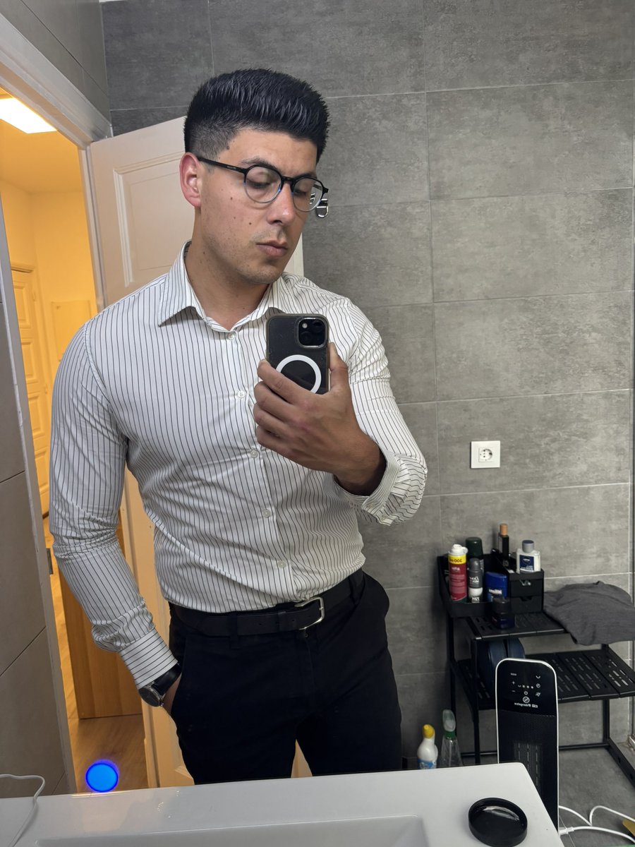 Antón tweet media