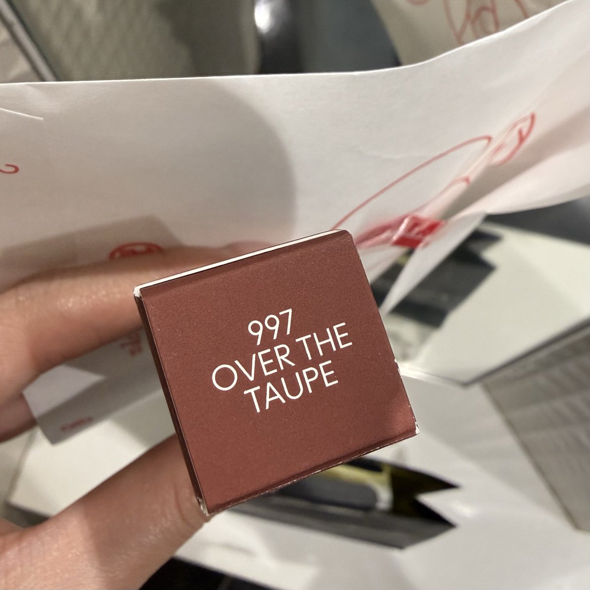 DQFMIwMAaZ89150's tweet image. リップ買いすぎる病気😇
3日で3本買ってるｗむりｗ
今日はまたMAC💄
パウダーキスリップチークムースのオーバーザトープ！
イエベ秋にぴったり🤎

#MAC