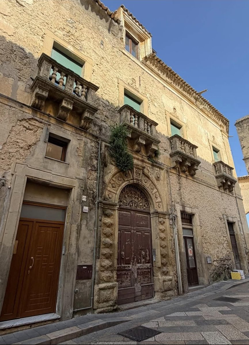gringolopreOK's tweet image. "#assoru prima. #Roma seconda". @assoro @AssoroGustavo @PuAssoro @assorina47108 Gratzie #SindacoLicciardo X #Palazzo #Valguarnera