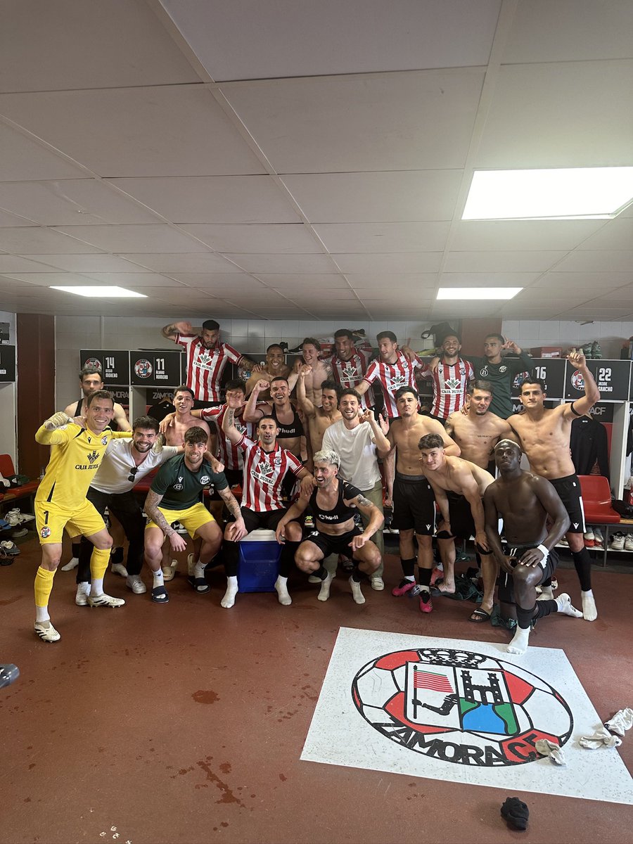 BUENOS DÍAS☀️|

¡Próxima parada✈️ Ourense!

“𝙐𝙣𝙖 𝙞𝙡𝙪𝙨𝙞ó𝙣 𝙣𝙤𝙨 𝙥𝙚𝙧𝙨𝙞𝙜𝙪𝙚”😍♥️🤍

#VamosMiZamora