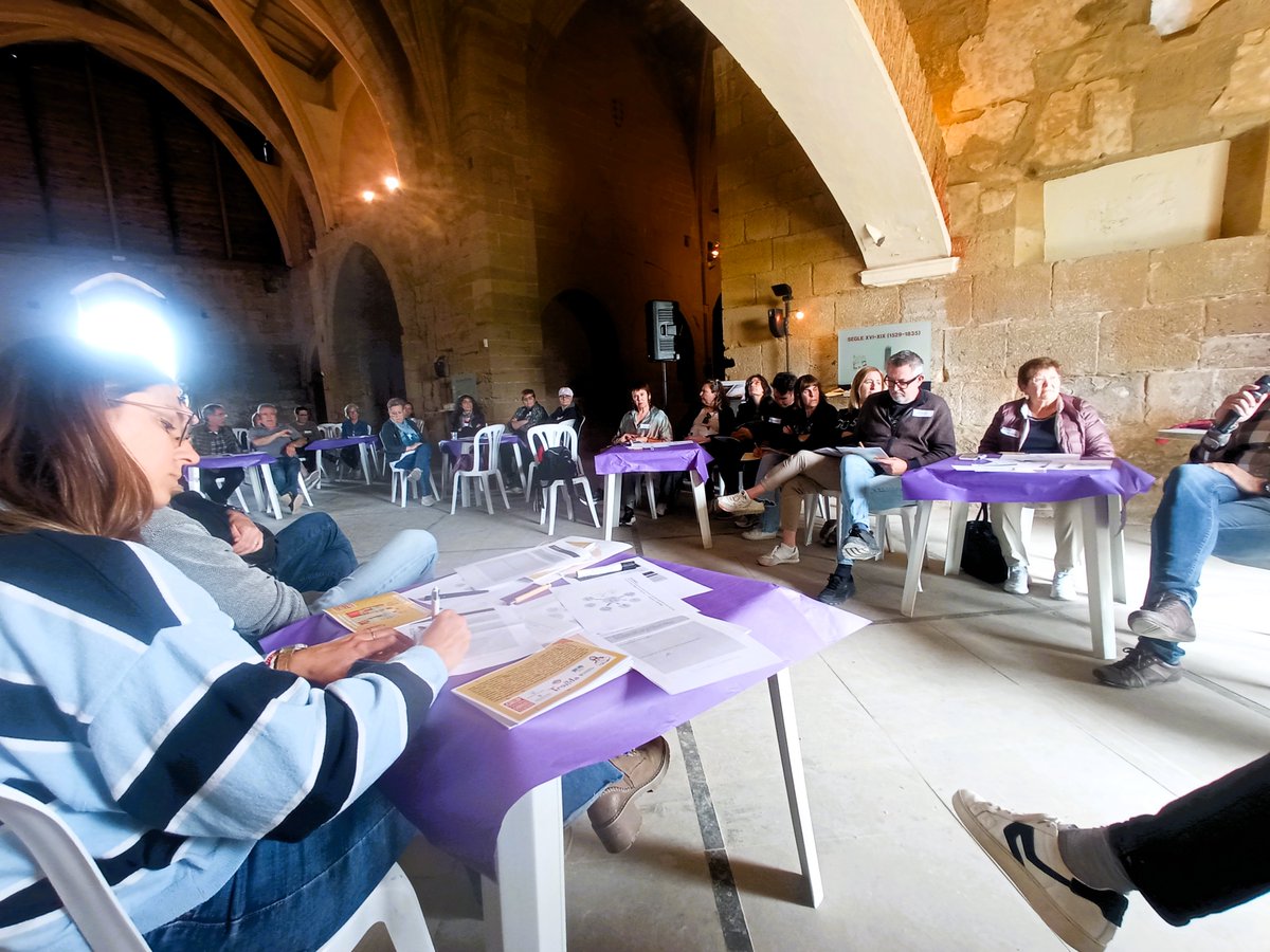 GCgarrigues's tweet photo. Grup Cultural Garrigues enforteix vincles amb entitats educatives a les Jornades Educació, Cultura i Patrimoni de Seròs: https://t.co/I2QWT8ctND https://t.co/epqWb5nMoA