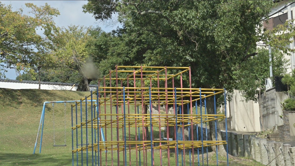 goateatspoem. tweet media